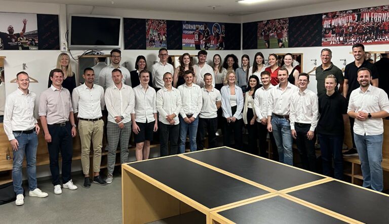 Final presentations of the seminars “Stretegic Challenges in Professional Football” and “Problem Solving and Communication”